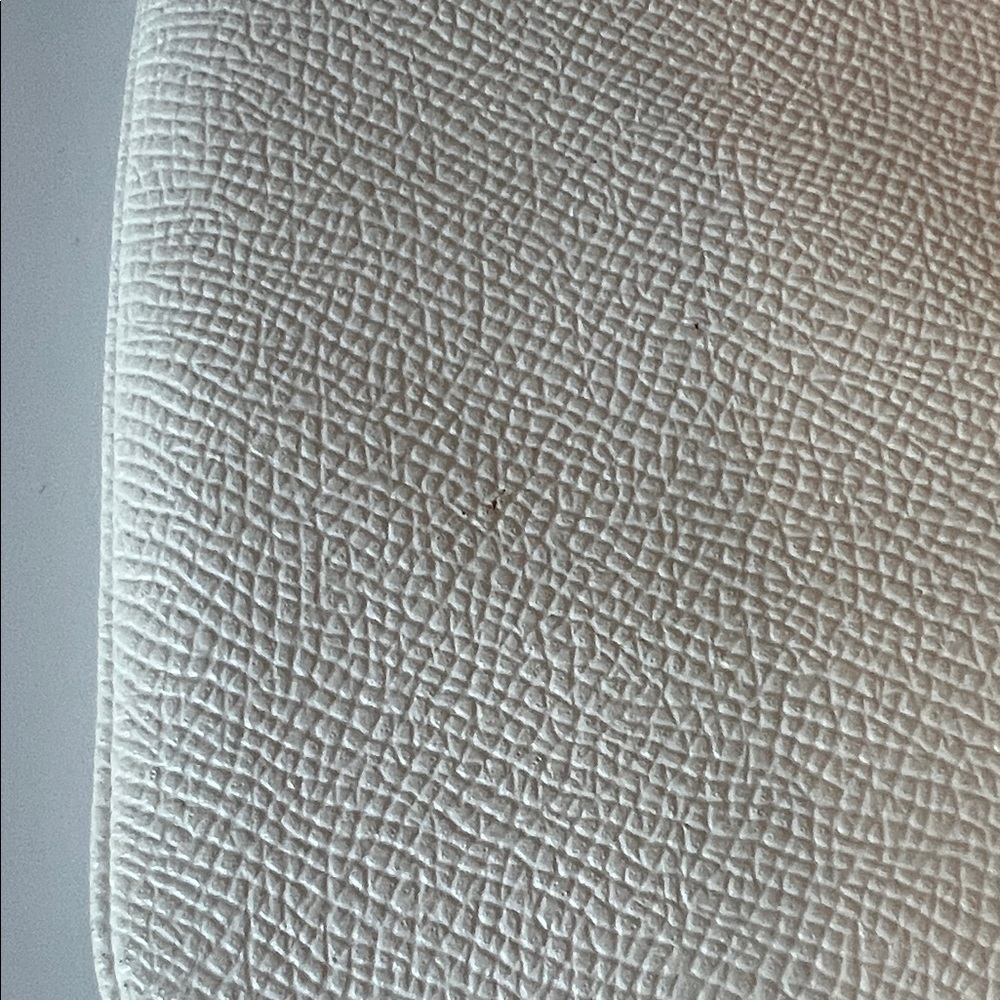 Coach Cream Off-white Ivory Wristlet with Gold Logo - Picture 5 of 7